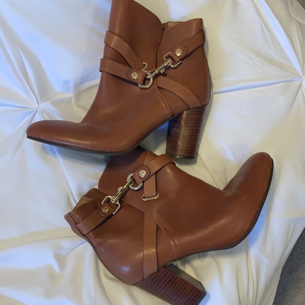 Perfect condition brown heeled booties